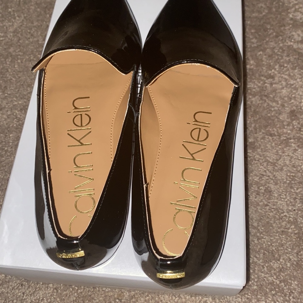 COPY - CALVIN KLEIN ELIN PATENT LOAFER - Picture 7 of 10